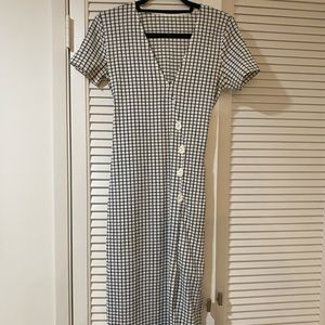 Black and white Zara midi dress